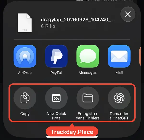 Menu Partager d'iOS avec le fichier .vbo : Trackday.Place apparaît dans la rangée des actions